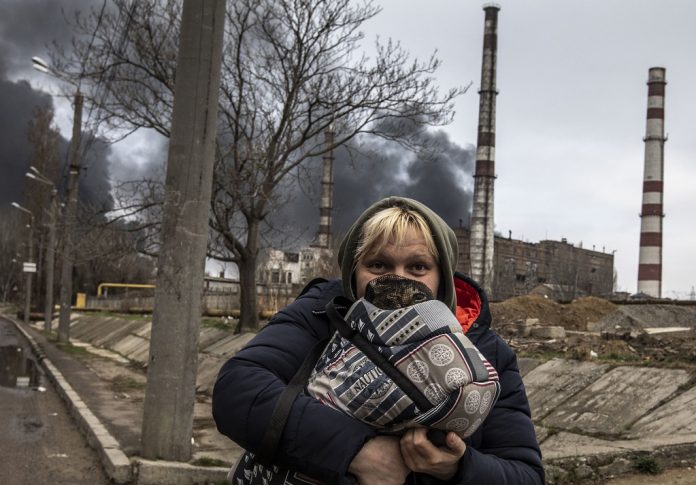 GUERRA IN UCRAINA, BOMBARDAMENTO RUSSO SU UNA RAFFINERIA E TRE IMPIANTI DI STOCCAGGIO A ODESSA